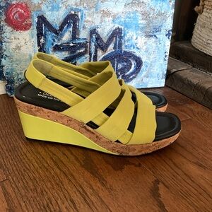 Donald Pliner Yellow Sz 8M Handmade Spain Leather Fabric Cork Wedge Sling back
